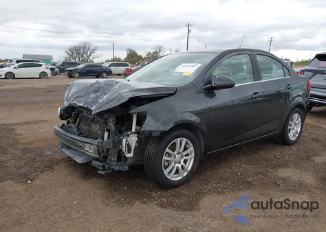 2016 Chevrolet Sonic Lt Auto z USA, uszkodzony, nr VIN 1G1JC5SH0G4106892